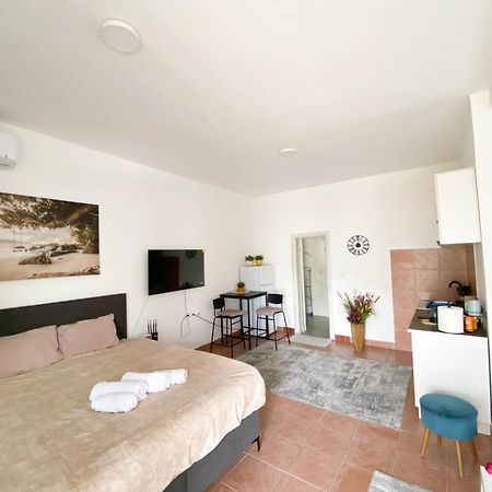 Olive Apartment Podgorica Buitenkant foto